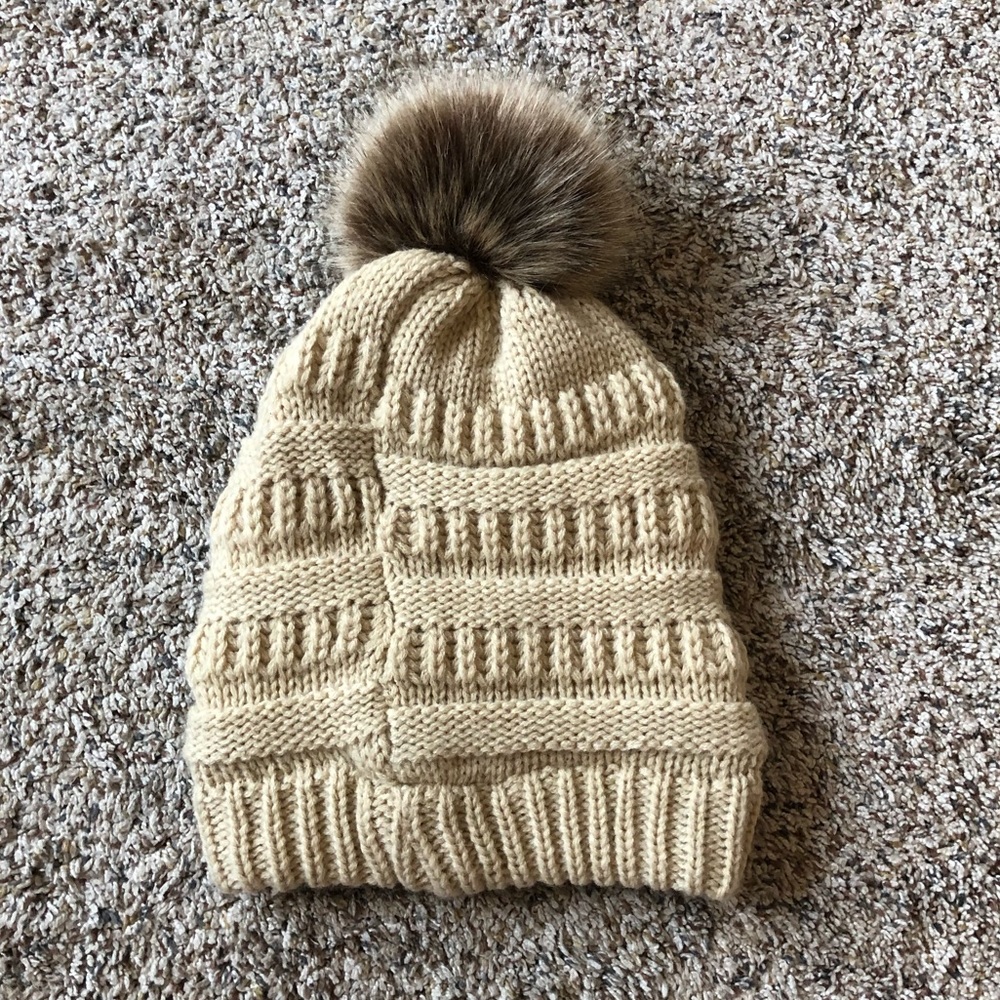 C.C Beanie - Picture 4 of 5